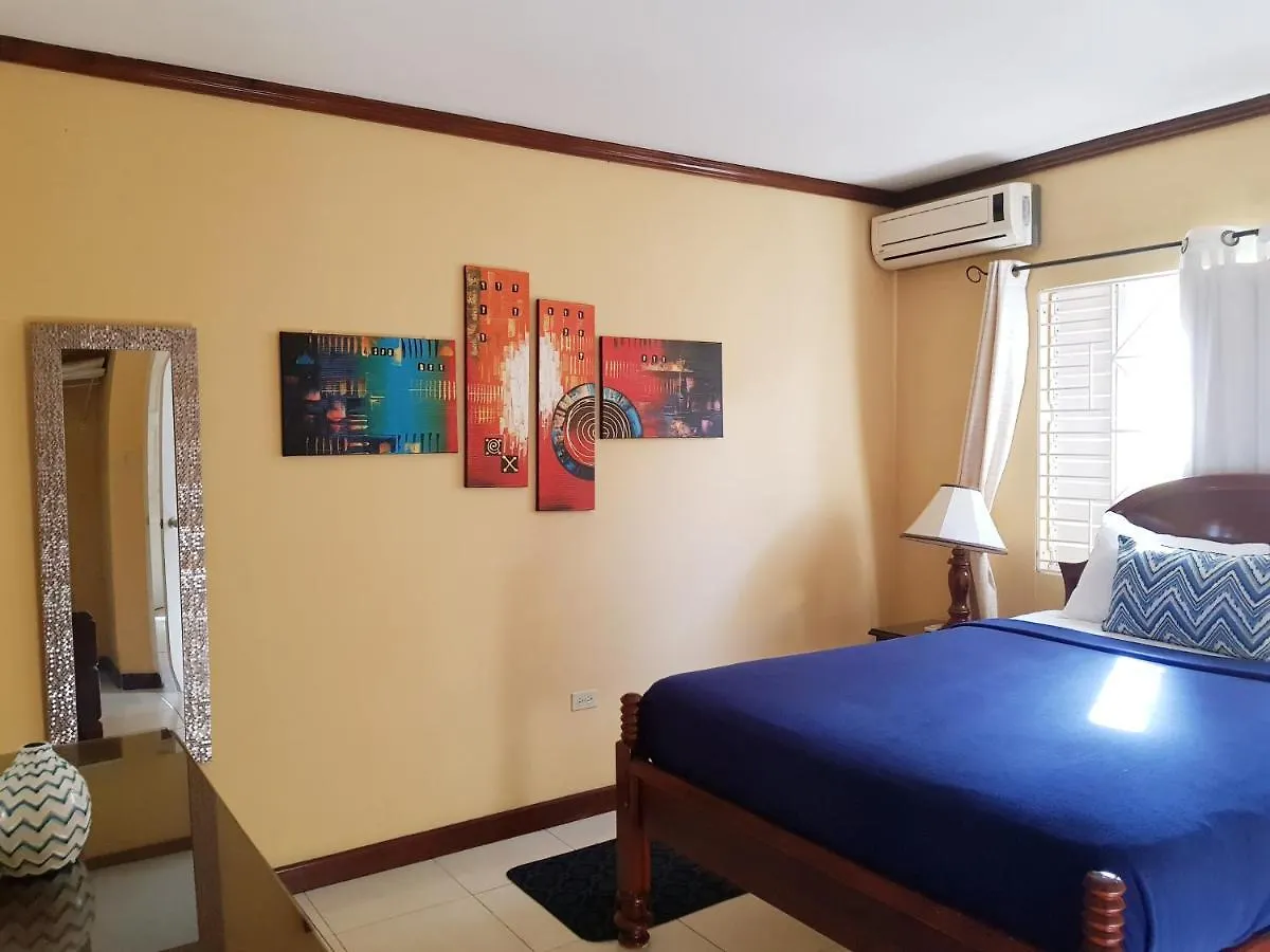 Apartment Emerald Glades @ Eas Kingston