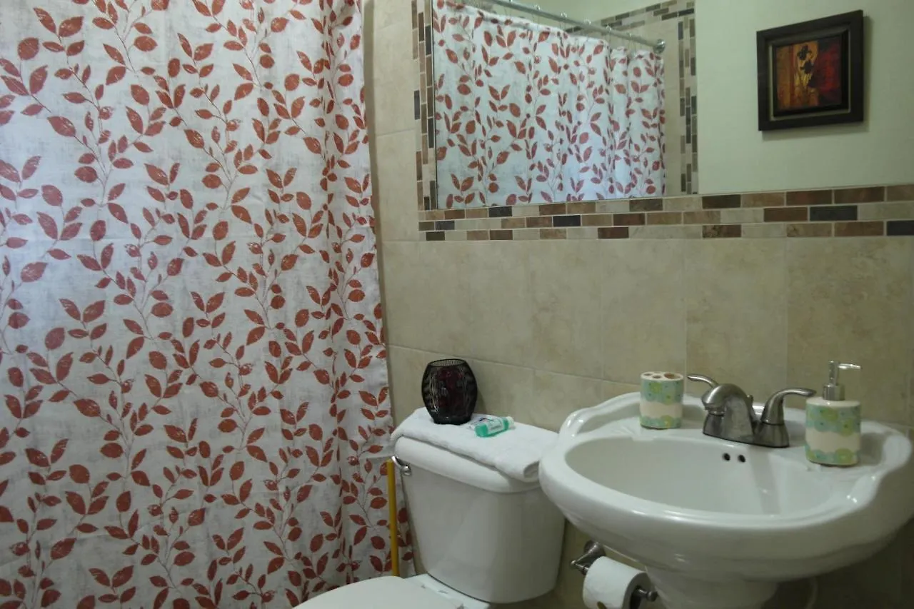 Apartment Emerald Glades @ Eas Kingston Jamaica